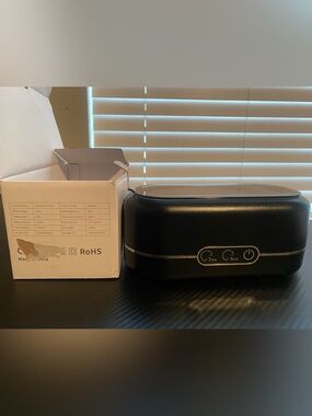 Black Ultrasonic Cleaner with Clear Lid